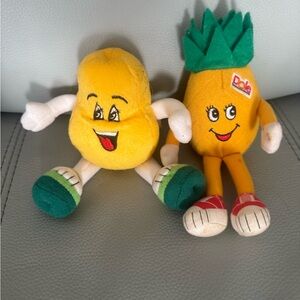 Lot 2 Vintage Dole Plush Fruit Pinellopy Pineapple Pono Papaya Anthropomorphic